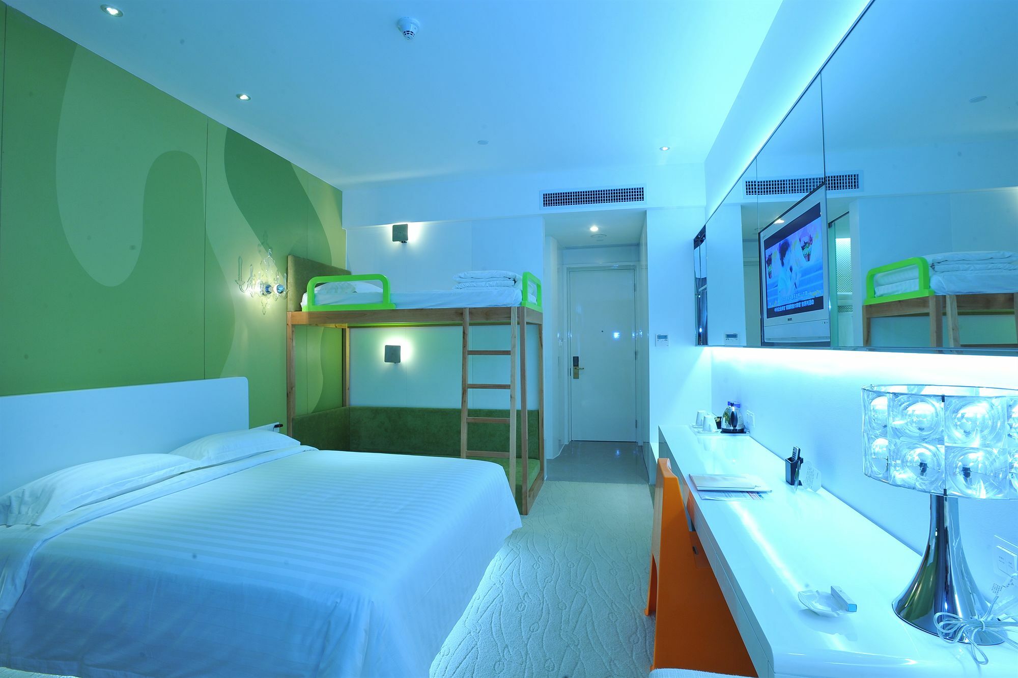 Otique Aqua Hotel Shenzhen Exteriör bild